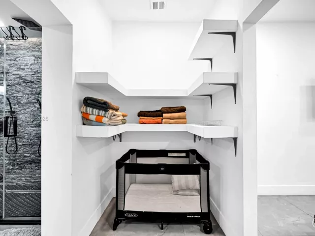 4-bedroom home for sale in Miami - 112 NW 53rd St - MondialRealty