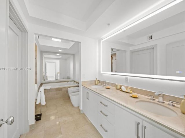 Apartment for sale  Unit #1210 - photo 7507028