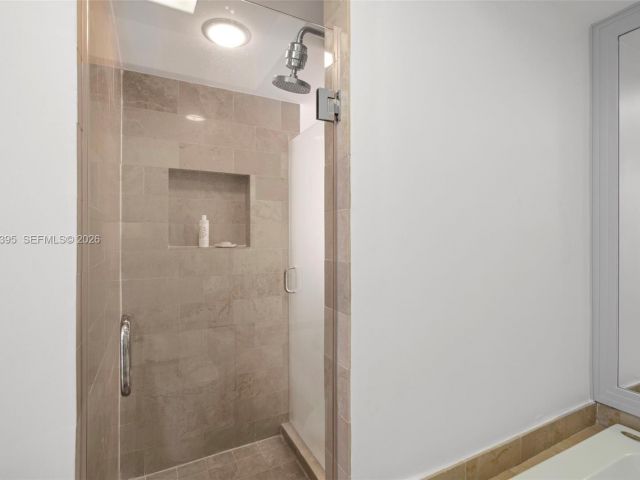 Apartment for sale  Unit #1210 - photo 7507030