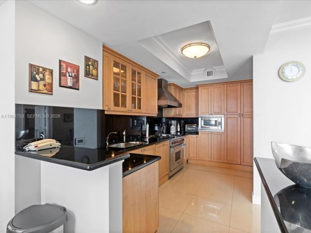 Apartment for rent  Unit #4405 - photo 7426603