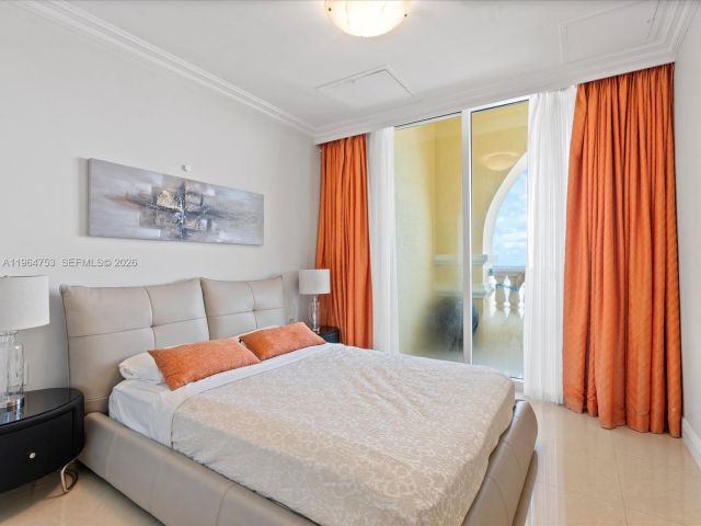 Apartment for rent  Unit #4405 - photo 7426607