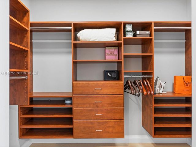 Apartment for rent  Unit #4405 - photo 7426611