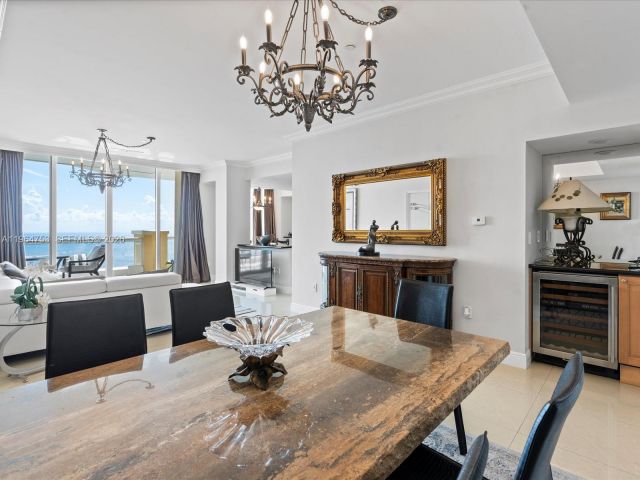 Apartment for rent  Unit #4405 - photo 7426614