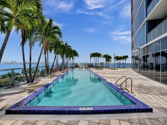 2-bedroom condo for sale in Miami - 601 NE 36th St 1003 - MondialRealty
