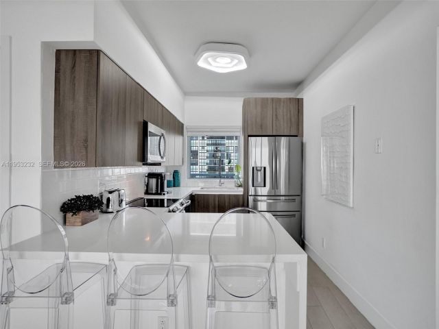 Apartment for sale  Unit #1003 - photo 7491406