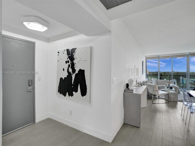 Apartment for sale  Unit #1003 - photo 7491413