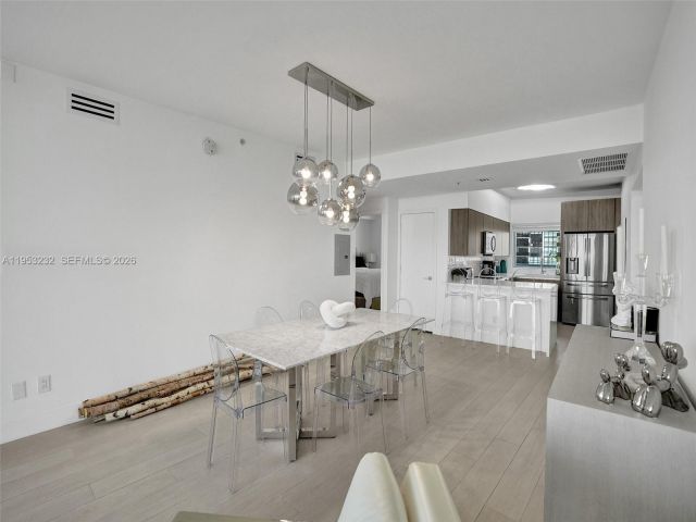 Apartment for sale  Unit #1003 - photo 7491422