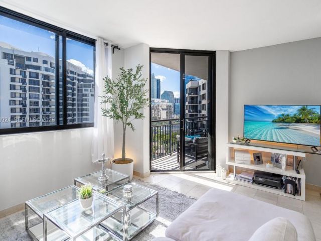 Apartment for rent  Unit #1619 - photo 7469608