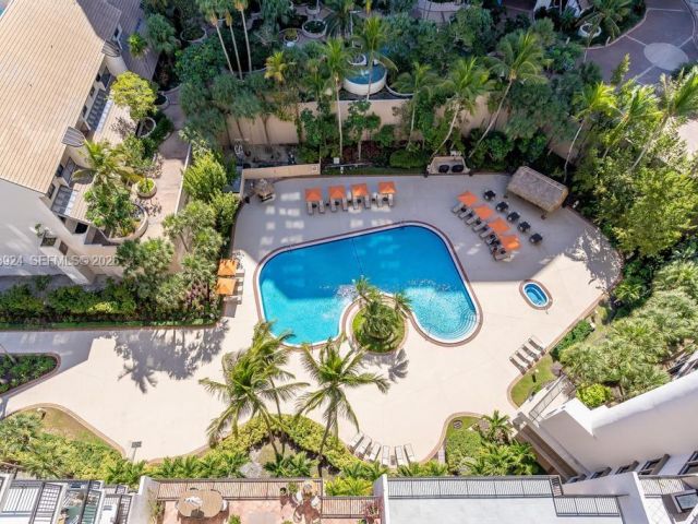 Apartment for rent  Unit #1619 - photo 7469611