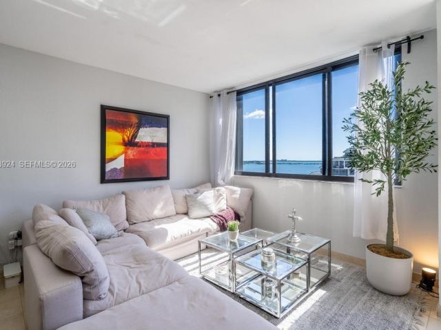 Apartment for rent  Unit #1619 - photo 7469612