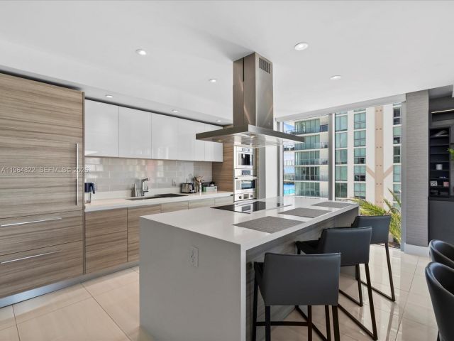 Apartment for sale  Unit #4-807 - photo 7427308