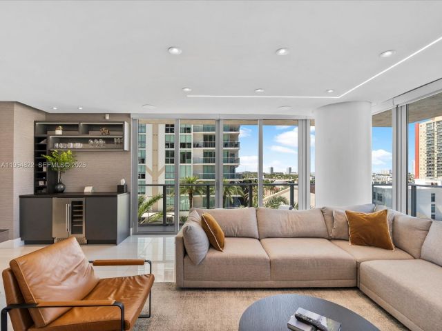 Apartment for sale  Unit #4-807 - photo 7427323