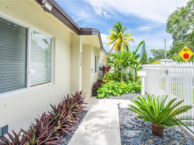 3-bedroom home for rent in Miami - 3175 NW 43rd St - MondialRealty