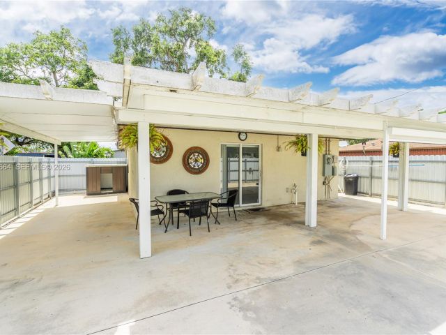 3-bedroom home for rent in Miami - 3175 NW 43rd St - MondialRealty