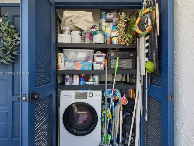 2-bedroom home for sale in Miami - 3214 W Trade Ave III-5 - MondialRealty