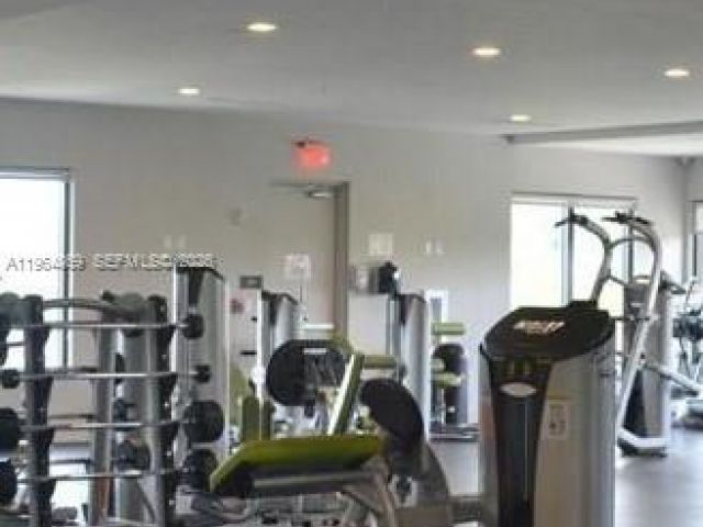 3-bedroom home for rent in Doral - 10620 NW 88th St 223 - MondialRealty