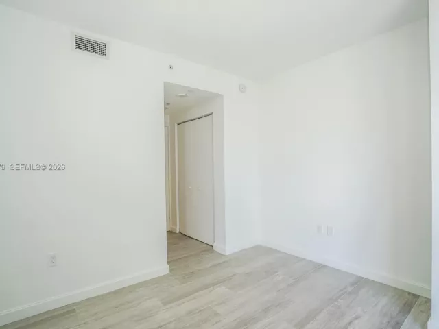 2-bedroom condo for rent in Miami - 55 SW 9TH ST 2108 - MondialRealty