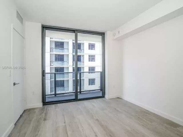 2-bedroom condo for rent in Miami - 55 SW 9TH ST 2108 - MondialRealty