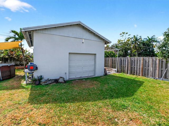 Home for sale at 1630 NW 10th St - photo 7460798