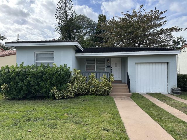 Home for rent at 904 Wallace St - photo 7427825