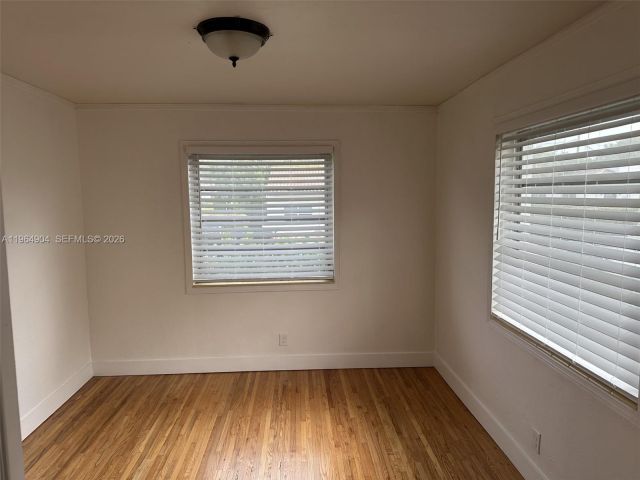 Home for rent at 904 Wallace St - photo 7427831