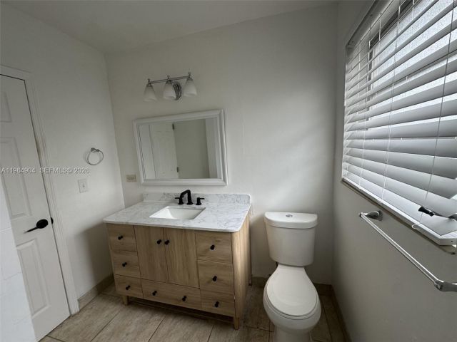 Home for rent at 904 Wallace St - photo 7427840