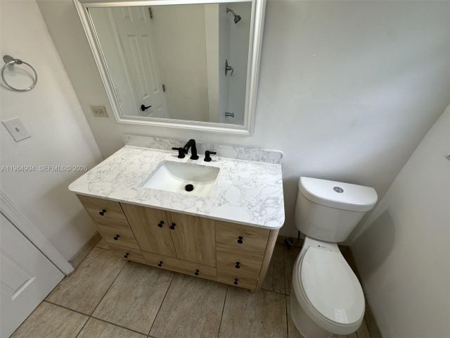 Home for rent at 904 Wallace St - photo 7427842