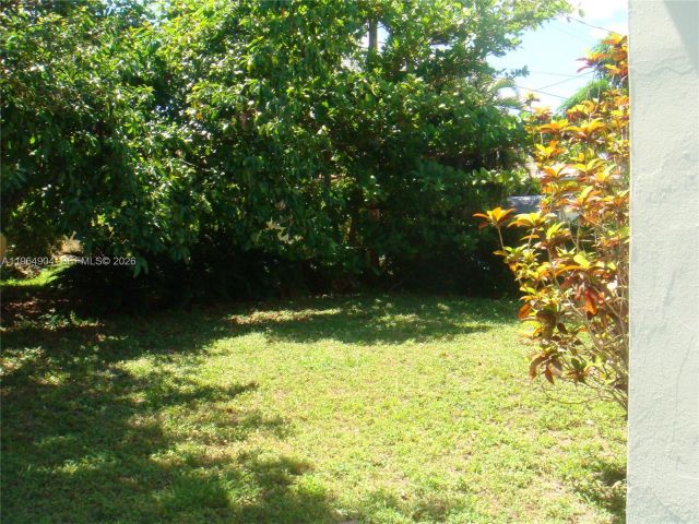 Home for rent at 904 Wallace St - photo 7427844