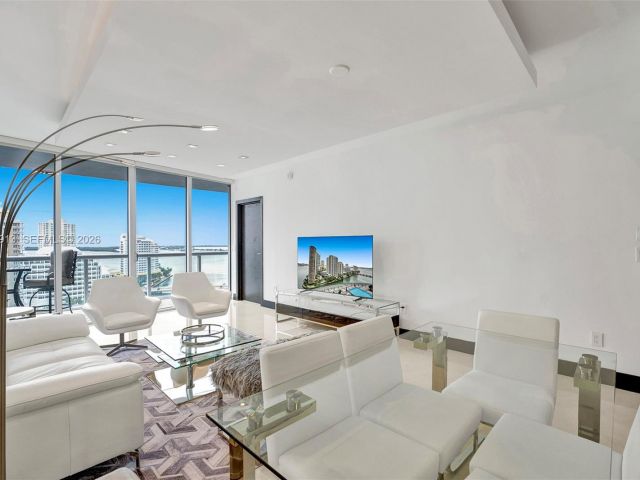 Apartment for rent  Unit #1905 - photo 7429081