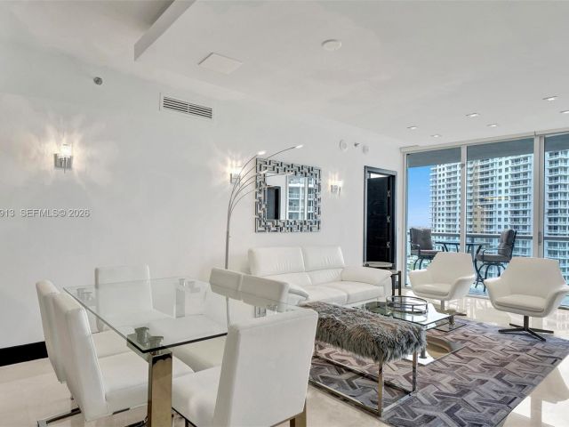 Apartment for rent  Unit #1905 - photo 7429083