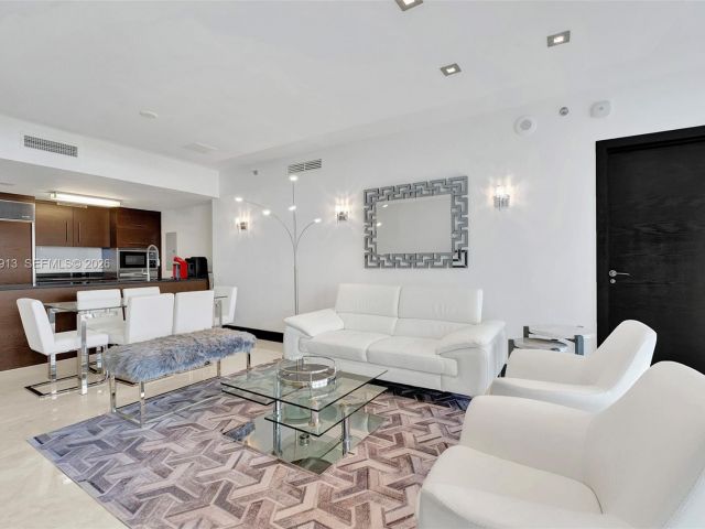 Apartment for rent  Unit #1905 - photo 7429088