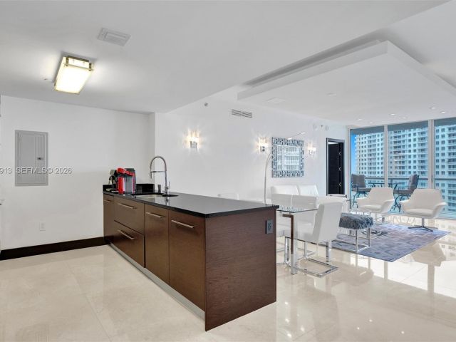 Apartment for rent  Unit #1905 - photo 7429092