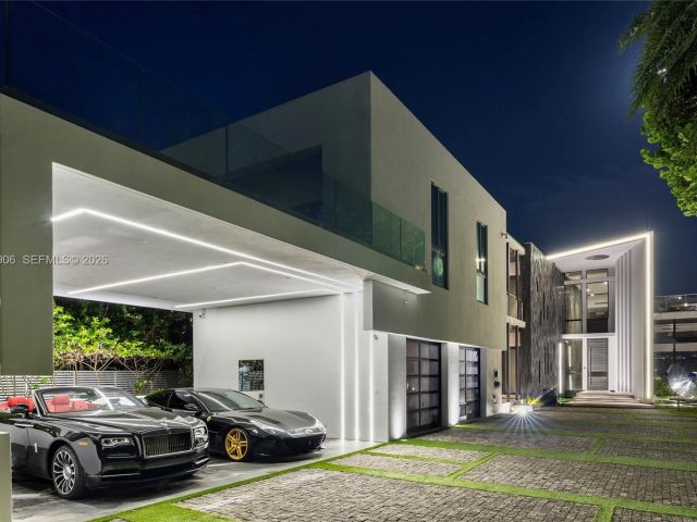 Home for rent at 528 Lakeview Ct - photo 7469308