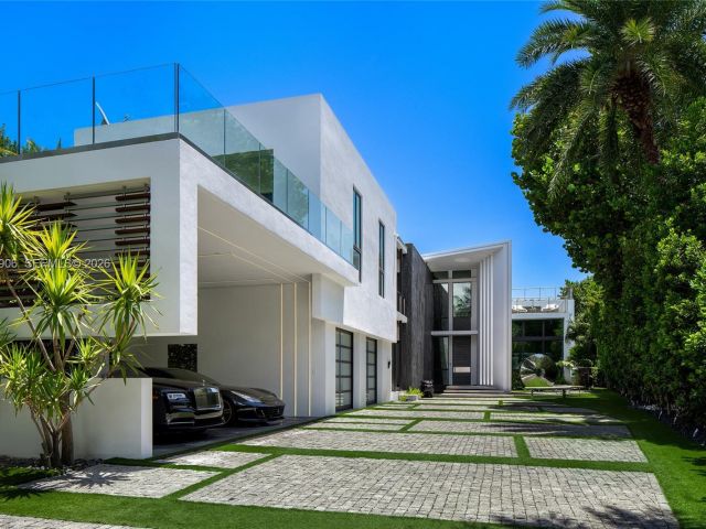 Home for rent at 528 Lakeview Ct - photo 7469311