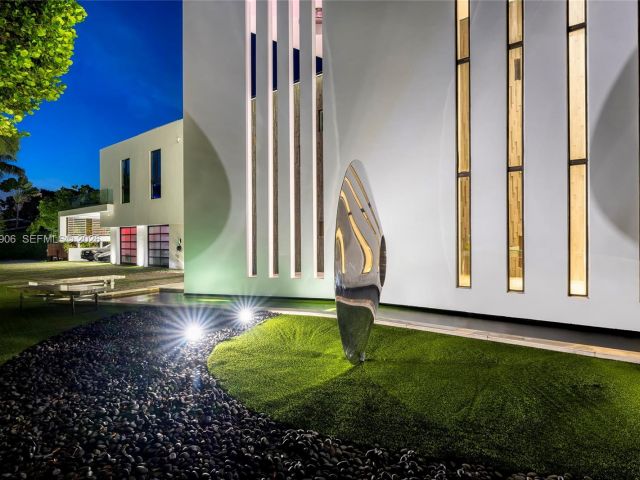 Home for rent at 528 Lakeview Ct - photo 7469313