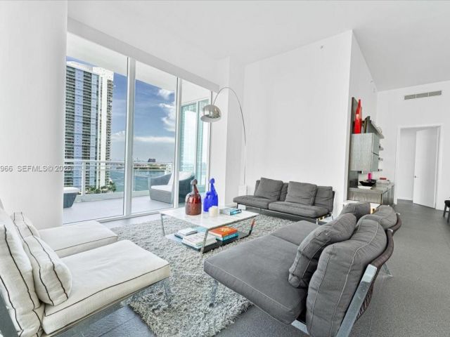 Apartment for sale  Unit #1101 - photo 7429438