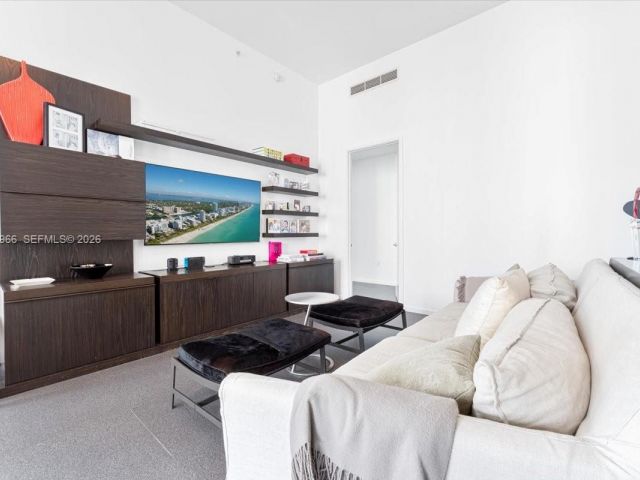 Apartment for sale  Unit #1101 - photo 7429442