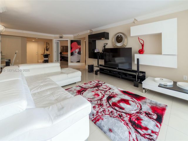 Apartment for rent  Unit #303 - photo 7442248