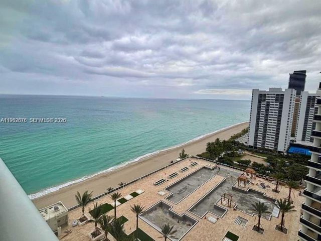 Apartment for rent  Unit #2004 - photo 7499203