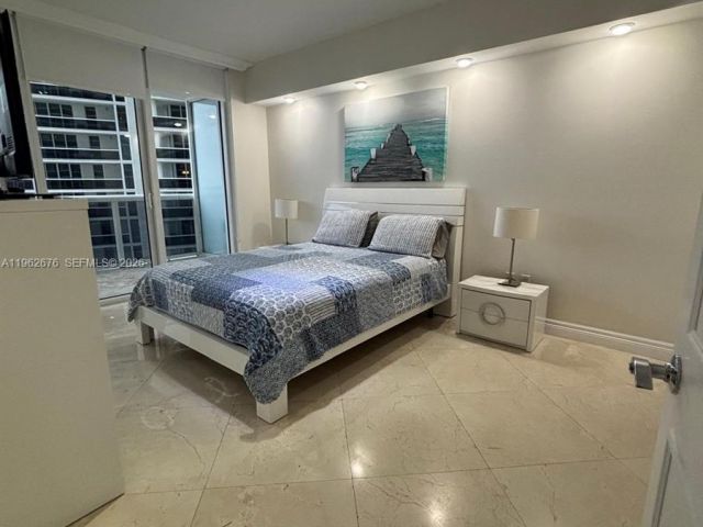 Apartment for rent  Unit #2004 - photo 7499213