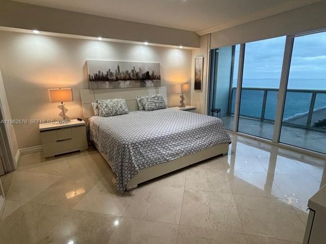 Apartment for rent  Unit #2004 - photo 7499215