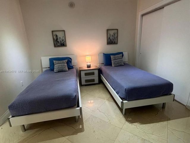 Apartment for rent  Unit #2004 - photo 7499217