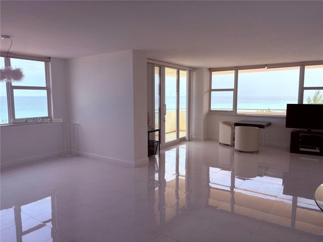 Apartment for rent  Unit #408 - photo 7428383