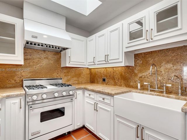 Home for rent at 325 Bontona Ave - photo 7428111