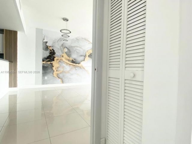 Apartment for rent  Unit #1605 - photo 7488737