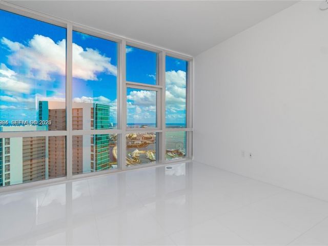 Apartment for rent  Unit #4911 - photo 7429551