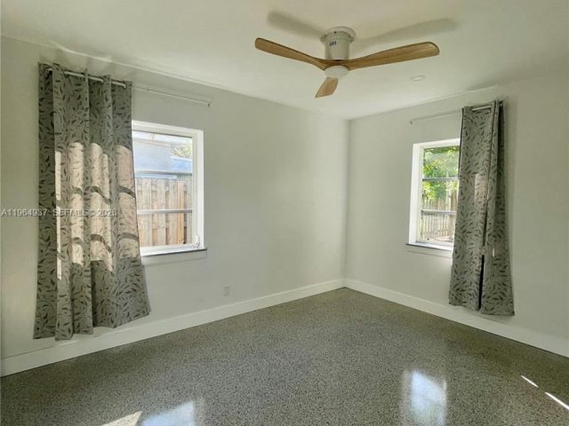 Home for rent at 1329 NE 16th Ave 0 - photo 7482651