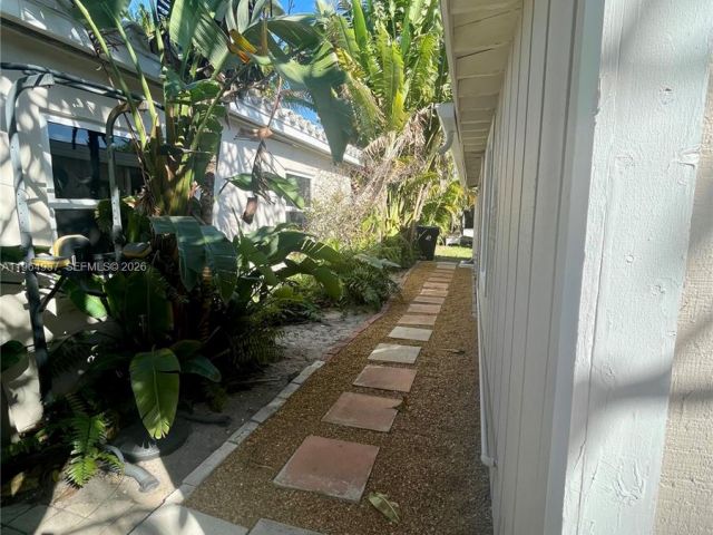 Home for rent at 1329 NE 16th Ave 0 - photo 7482656