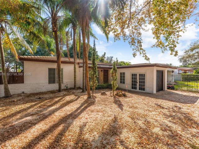 Home for sale at 4220 SW 13th St - photo 7428266