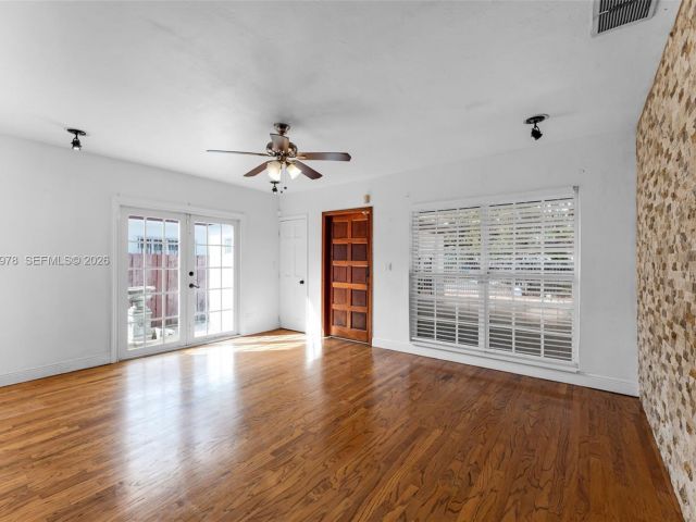 Home for sale at 4220 SW 13th St - photo 7428268